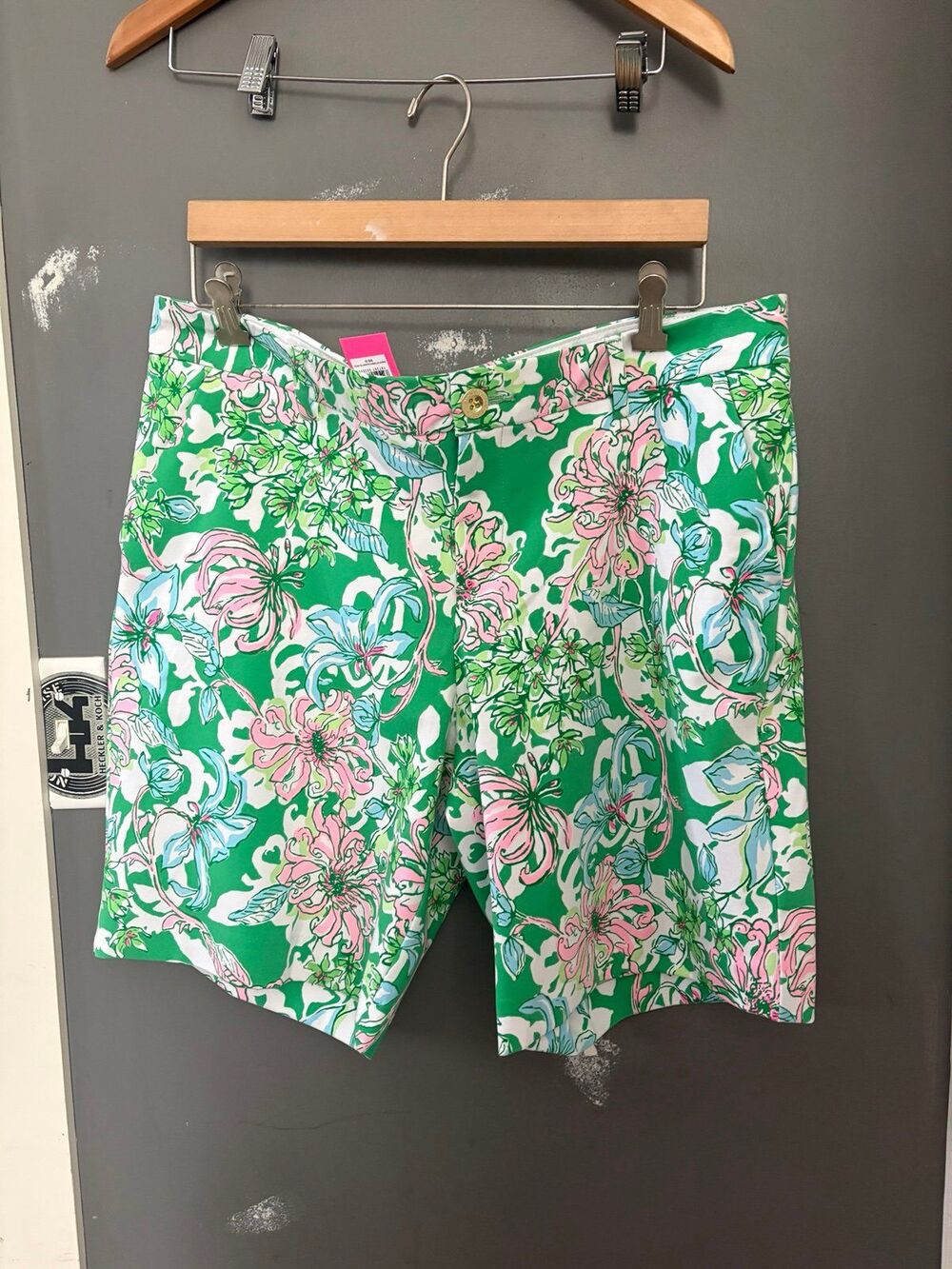 NWT Lilly  Pulitzer size 16 9" Nativa Knit Shorts Women’s Spearmint Blossom